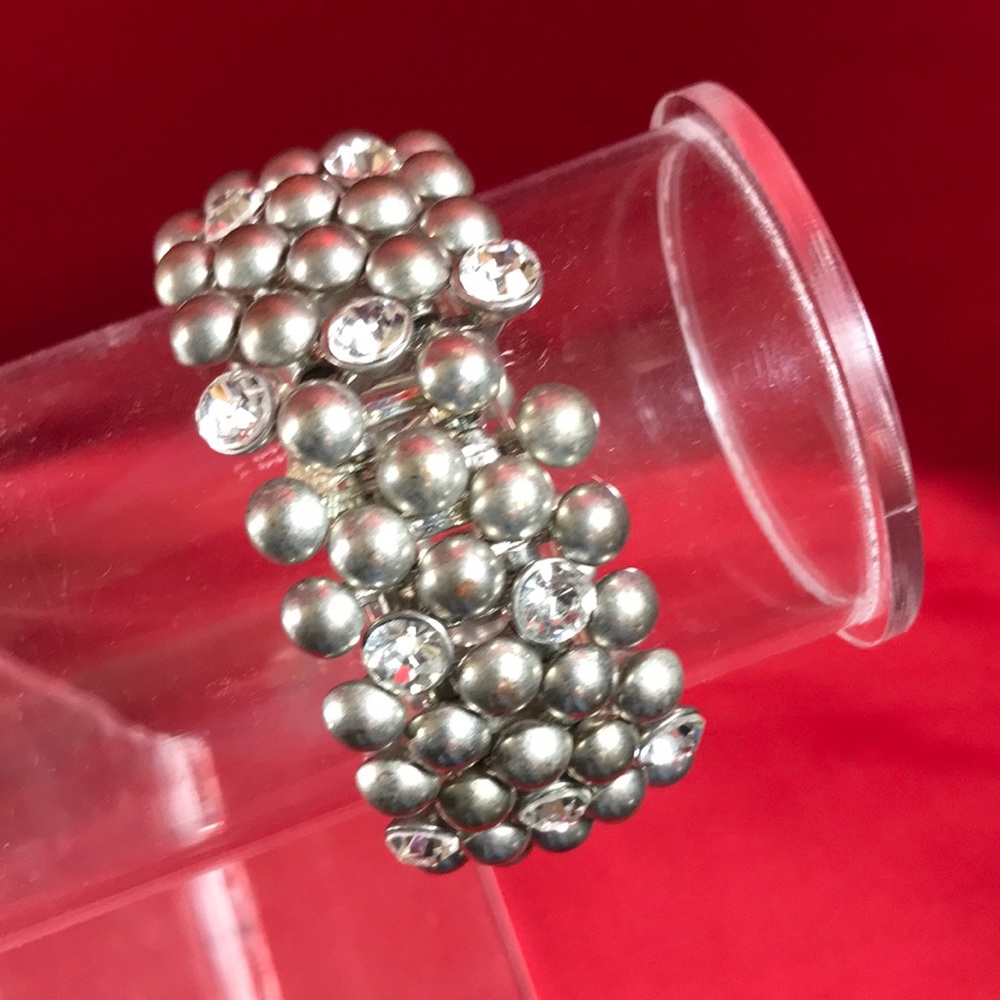 Sparkly Rhinestone Stretchy bracelet-EUC